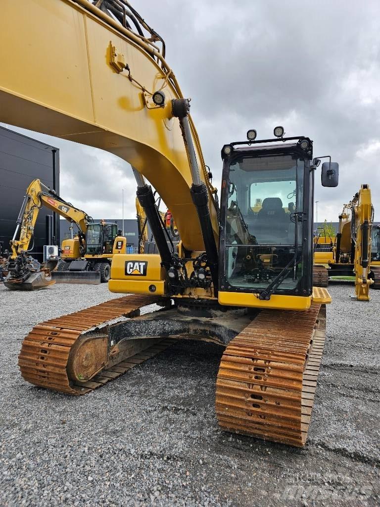 CAT 320 Lánctalpas kotrók