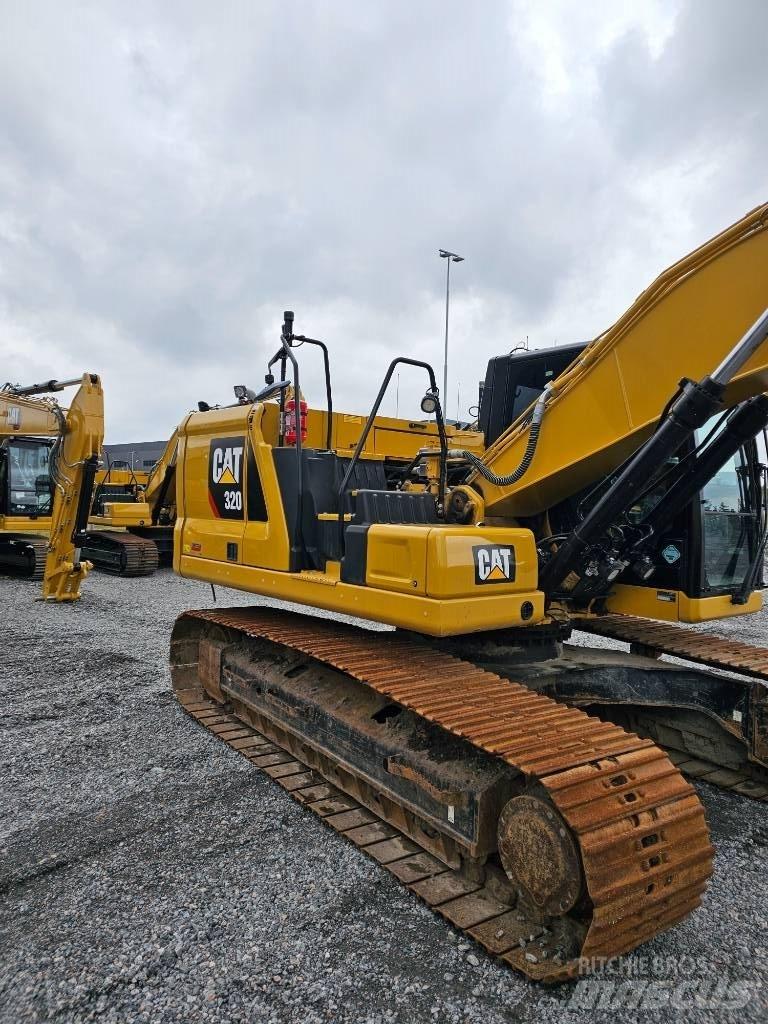 CAT 320 Lánctalpas kotrók