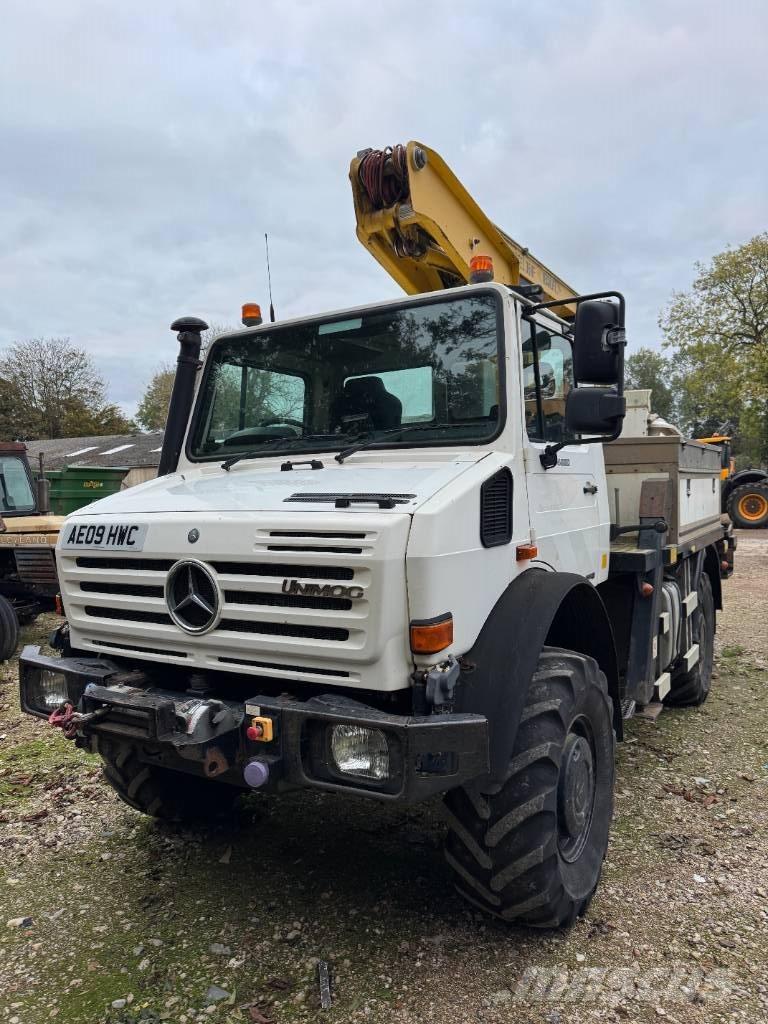 Mercedes-Benz unimog Teherautóra szerelt emelők és állványok