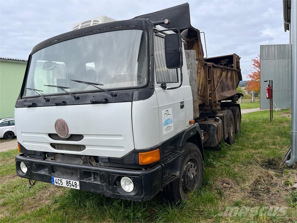 Tatra T 815 6X6 Billenő teherautók