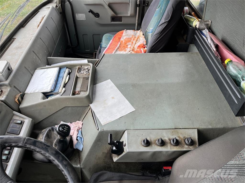 Tatra T 815 6X6 Billenő teherautók