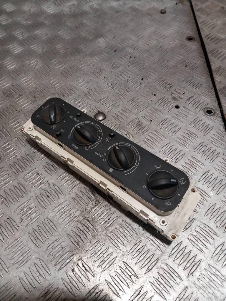 MAN TGM  81619096068 Vezetőfülke és belső tartozékok