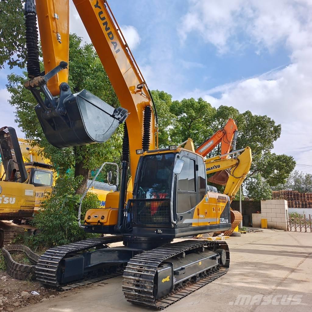 Hyundai 220LC-9S Lánctalpas kotrók