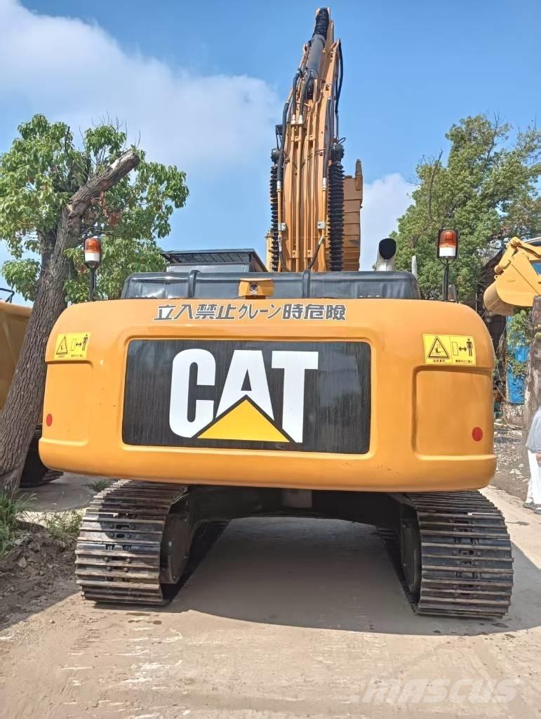 CAT 330 D Lánctalpas kotrók