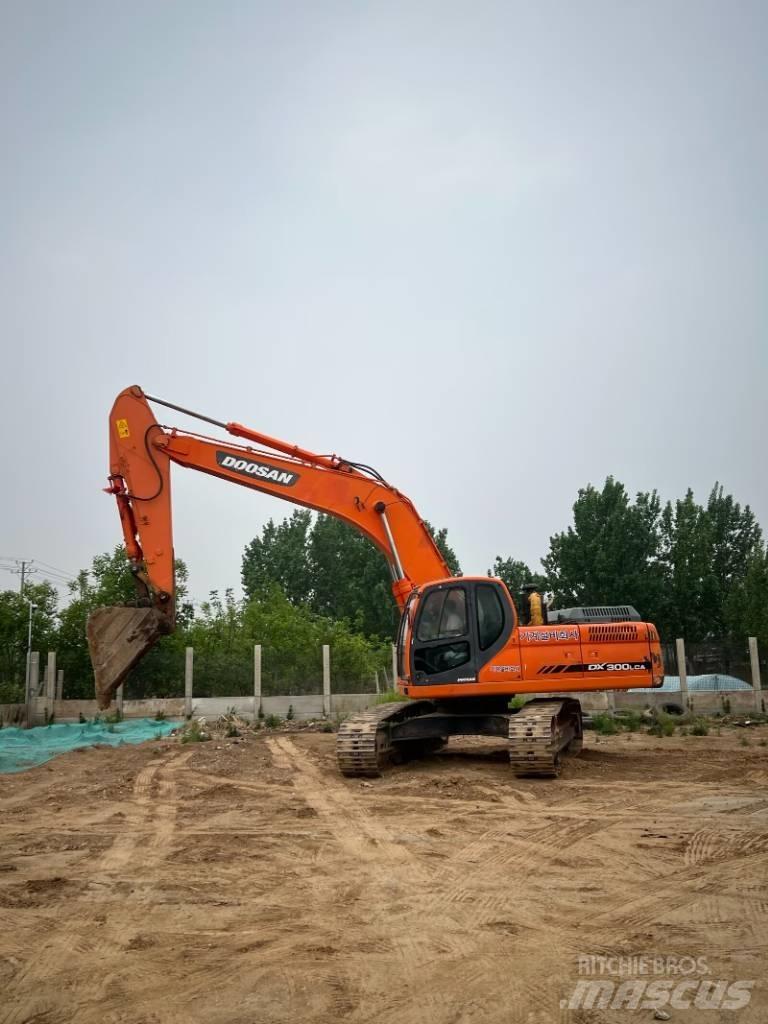 Doosan DX300LCA Lánctalpas kotrók