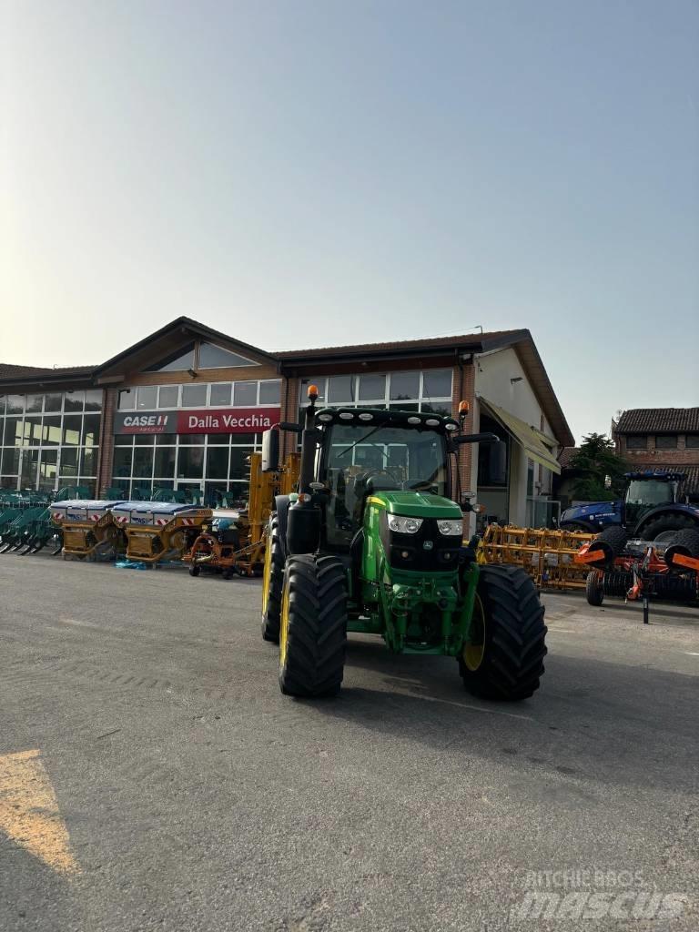 John Deere 6130 R Traktorok