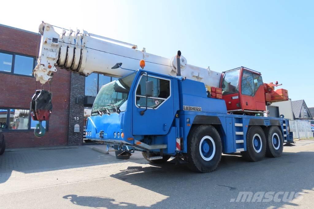 Liebherr LTM 1055-1 Terepdaruk