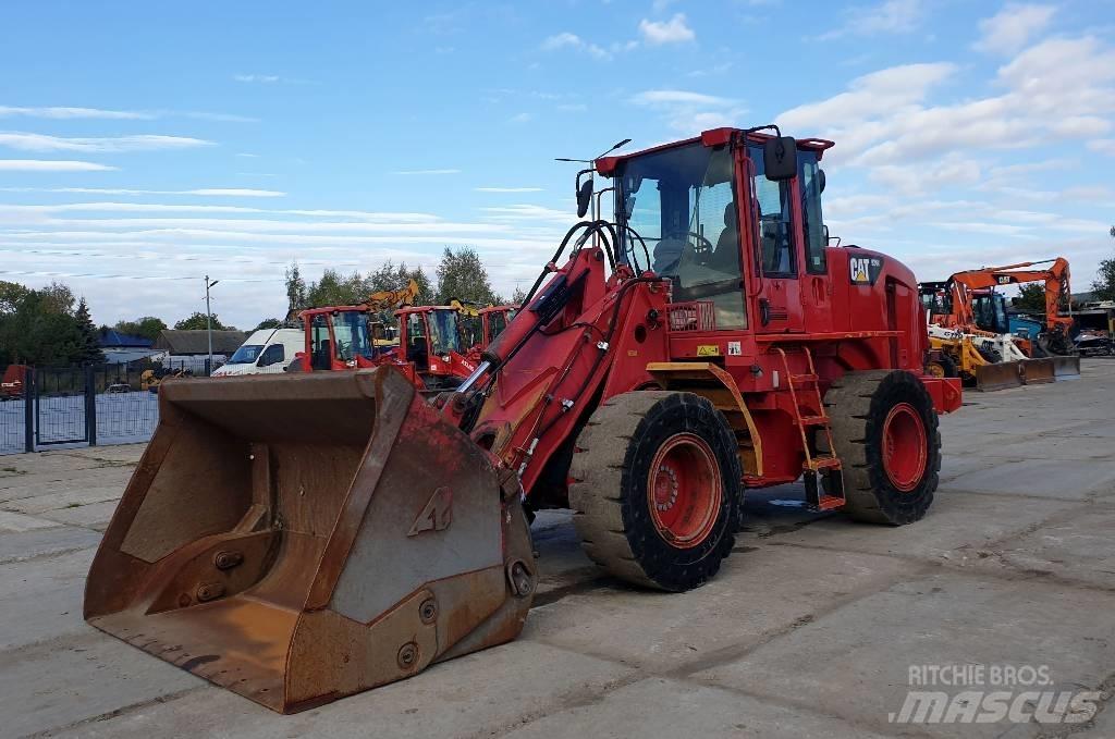 CAT 924 H Gumikerekes homlokrakodók