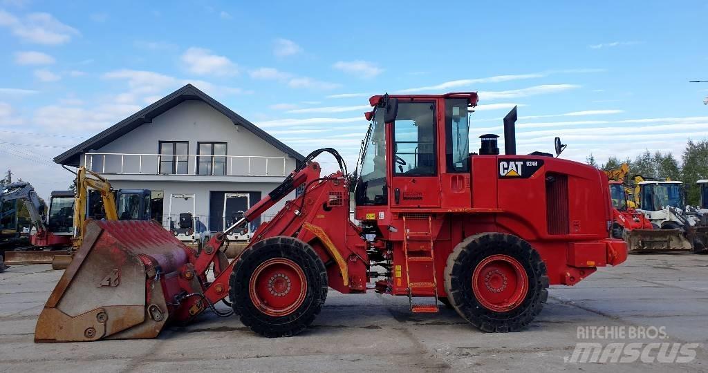 CAT 924 H Gumikerekes homlokrakodók