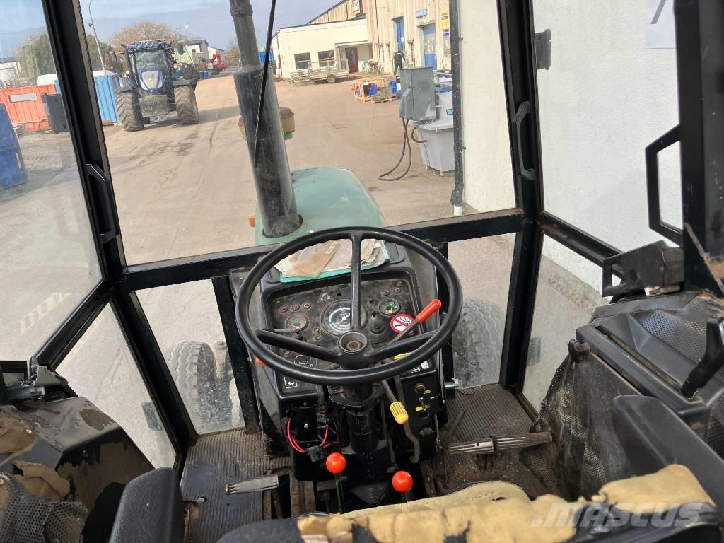 John Deere 3130 Traktorok