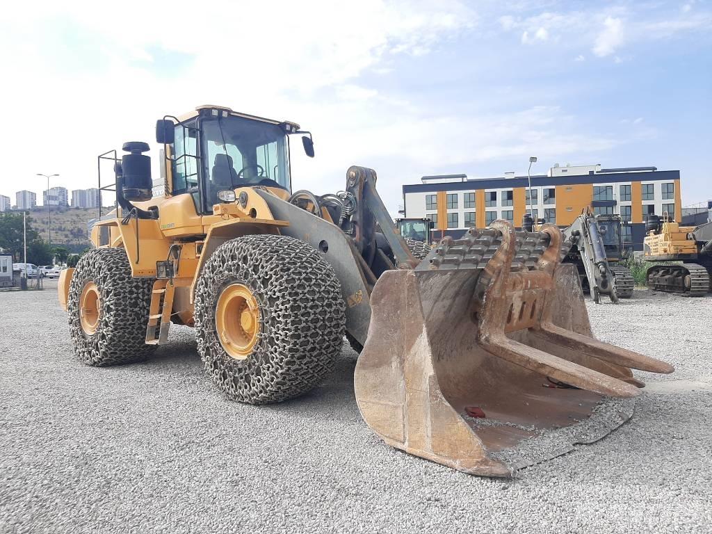Volvo BM L220H Gumikerekes homlokrakodók