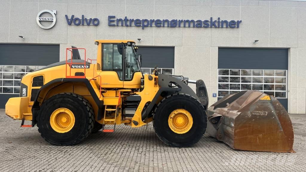 Volvo L260H Gumikerekes homlokrakodók