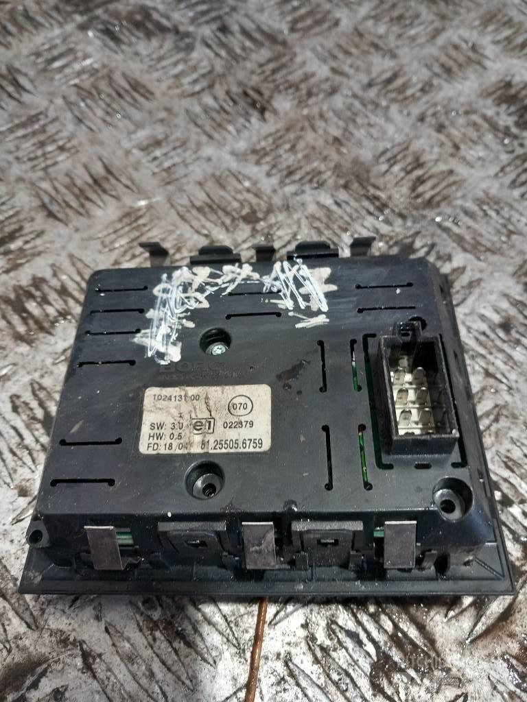 MAN TGA  81255056759 Vezetőfülke és belső tartozékok