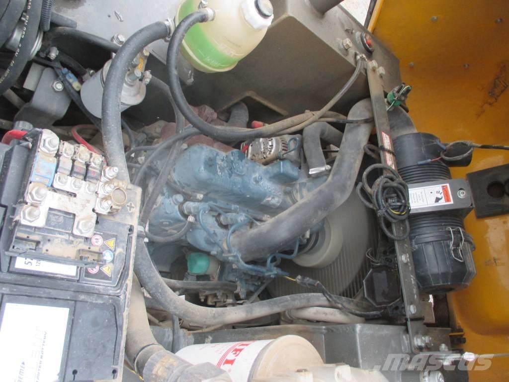 Ausa D 100 AHA Mezei dömperek