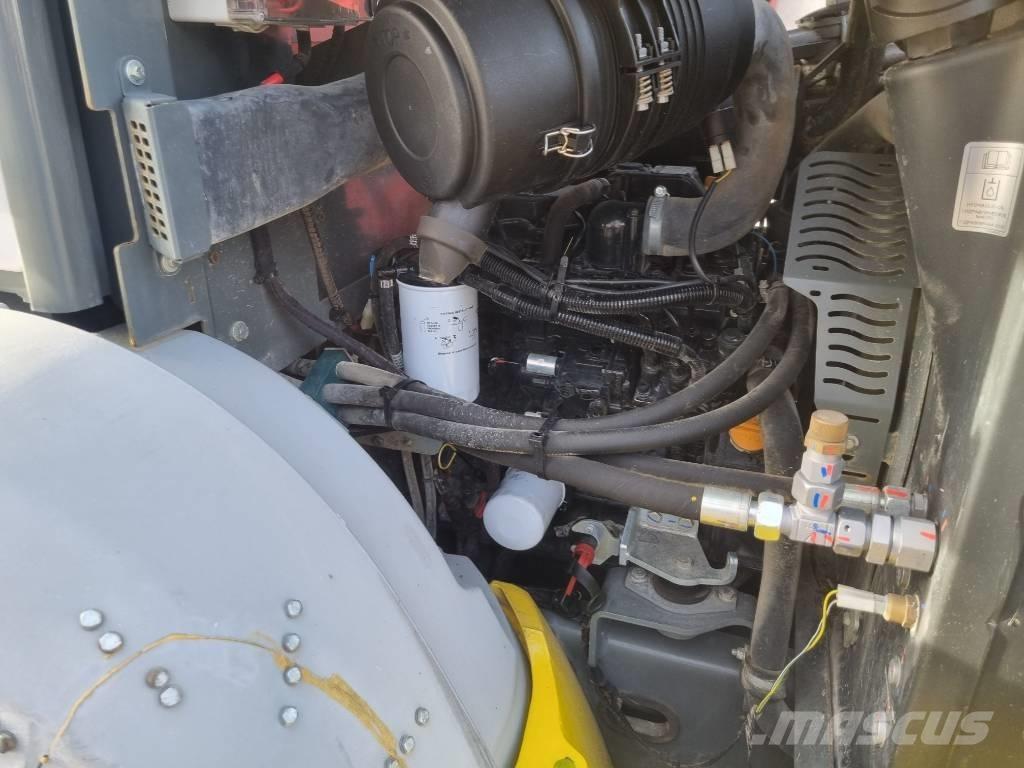 Kramer 5065 Gumikerekes homlokrakodók