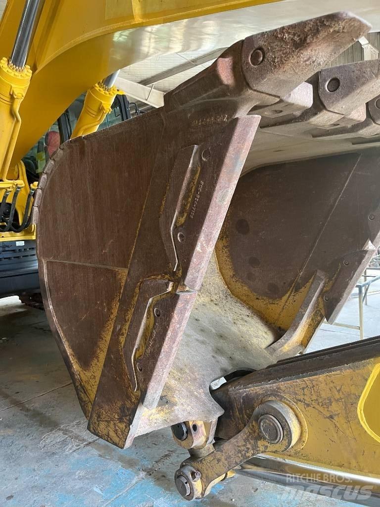 Komatsu PC 450 LC-8 Lánctalpas kotrók