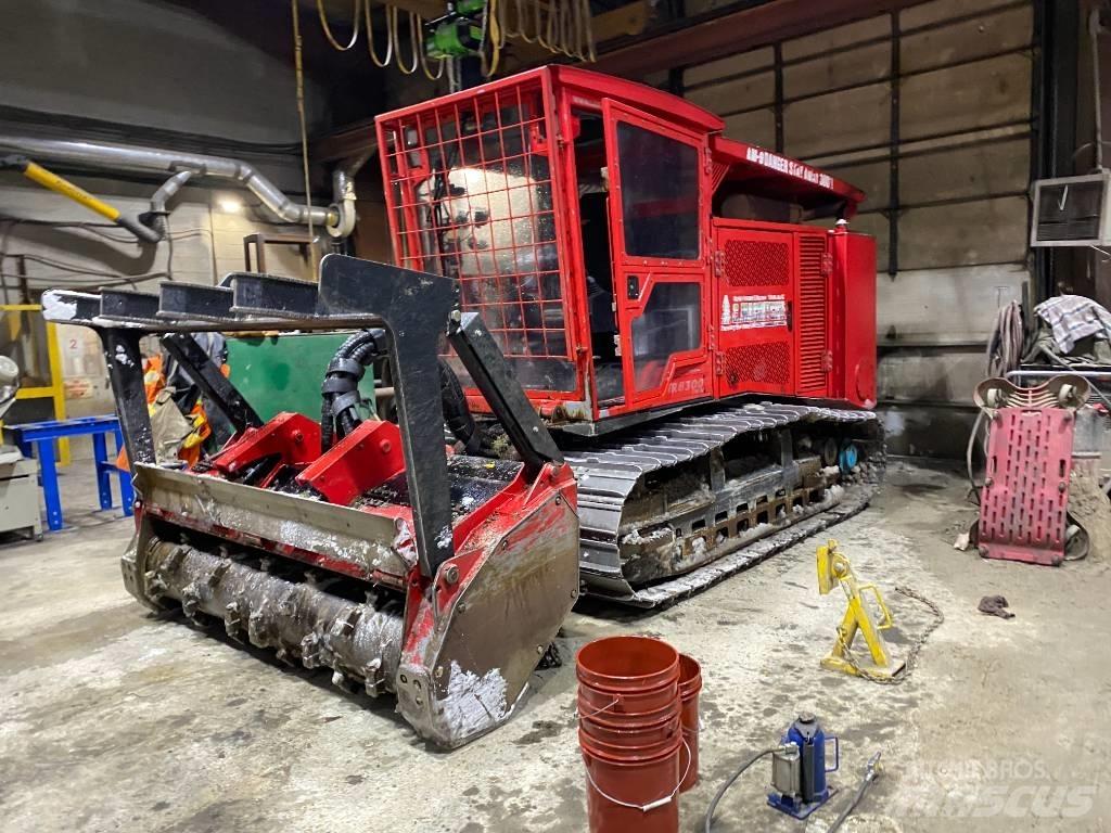 Lamtrac LTR8300T Erdészeti bozótirtó