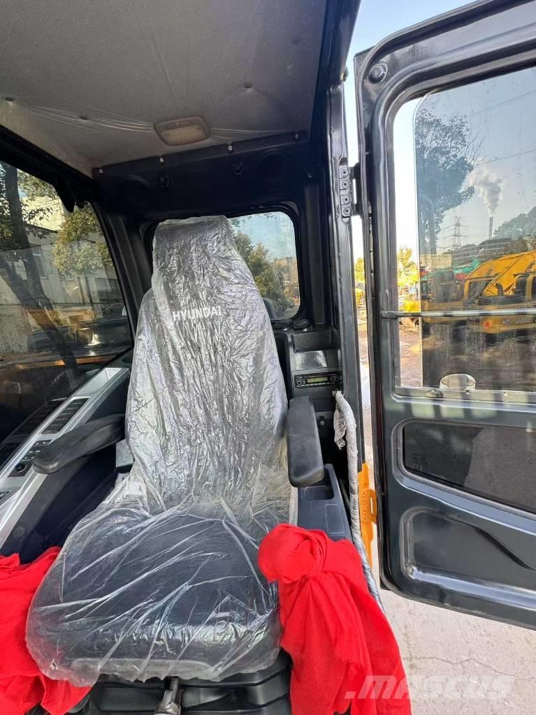 Hyundai 220lc-9s Lánctalpas kotrók