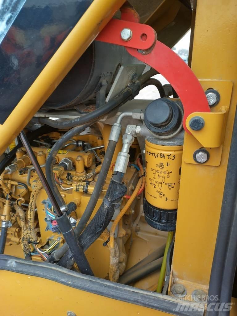 CAT CS CP44 Egydobos hengerek