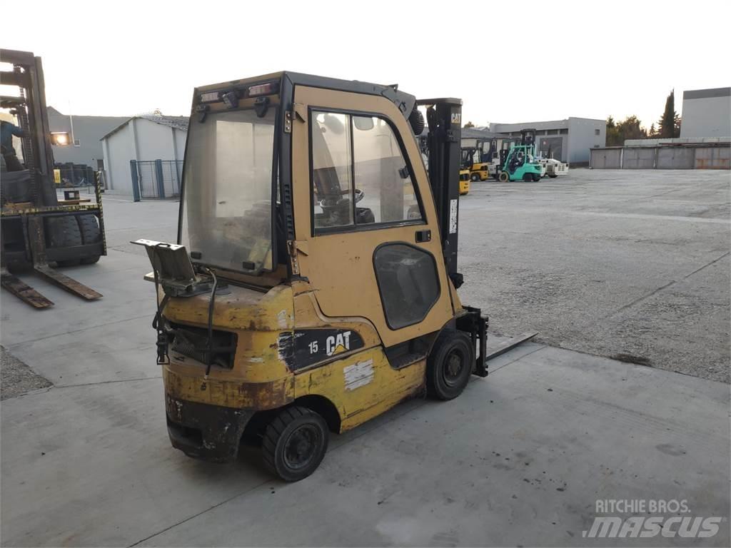 CAT GP15N Gázüzemű targoncák