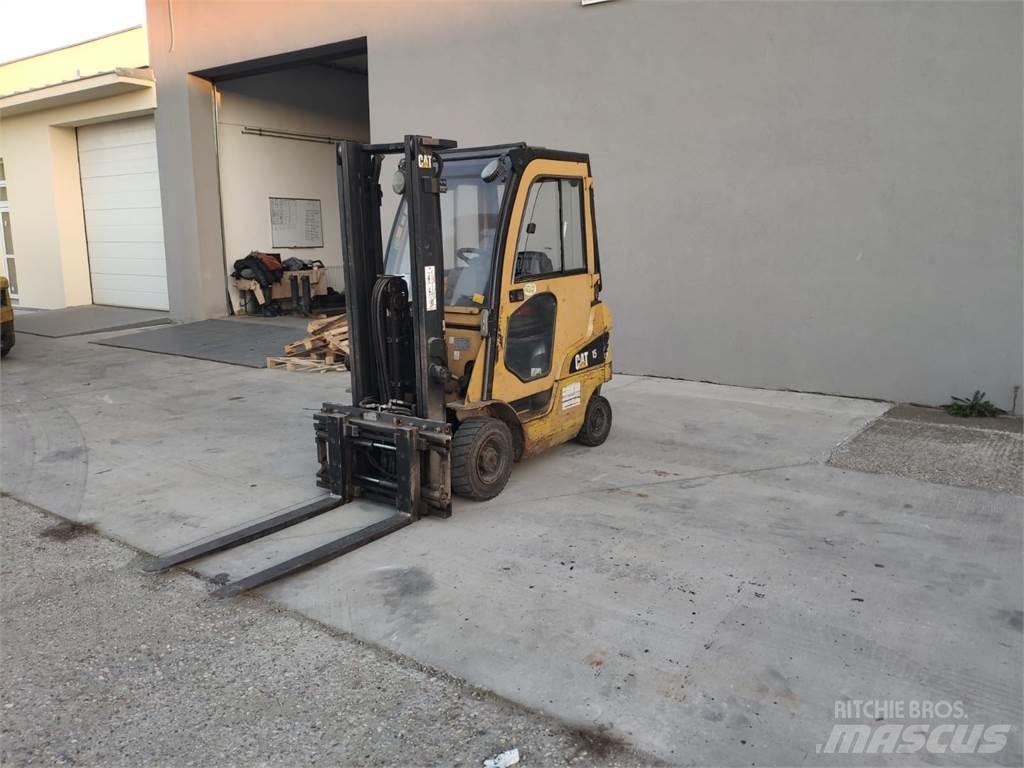 CAT GP15N Gázüzemű targoncák