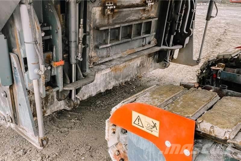 Wirtgen W220 Egyéb