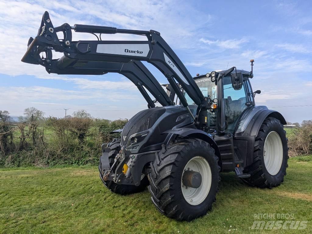 Valtra T 254 Traktorok