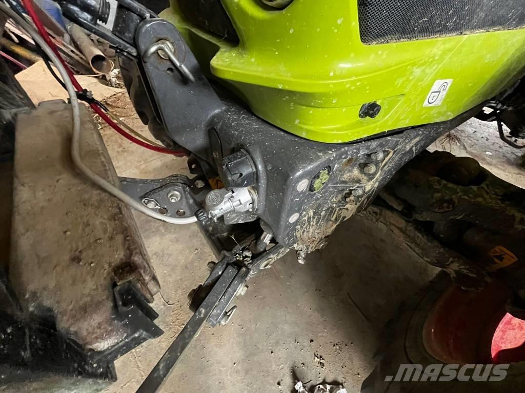 CLAAS Arion 470 Traktorok