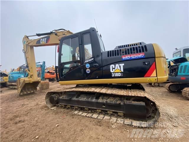 CAT 318D2 Lánctalpas kotrók