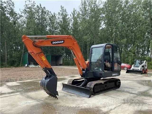 Doosan DH 60-7 Mini kotrók < 7t