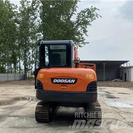 Doosan DH 60-7 Mini kotrók < 7t