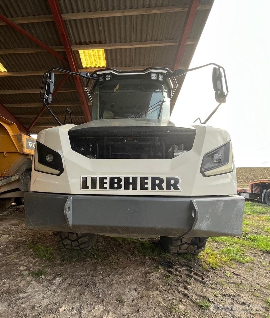 Liebherr TA 230 Csuklósdömperek