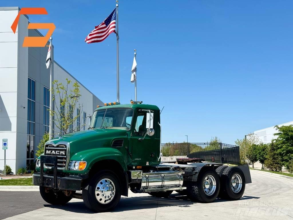 Mack Granite CV713 Nyergesvontatók