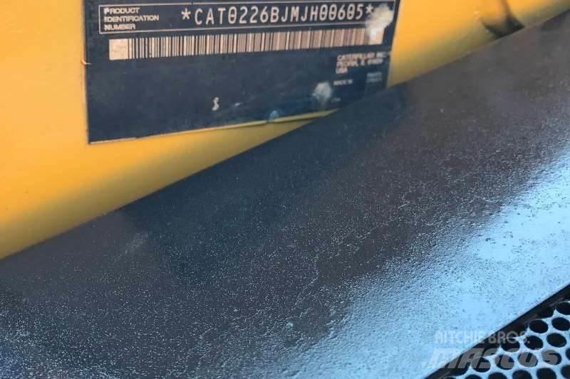 CAT 226B Egyéb