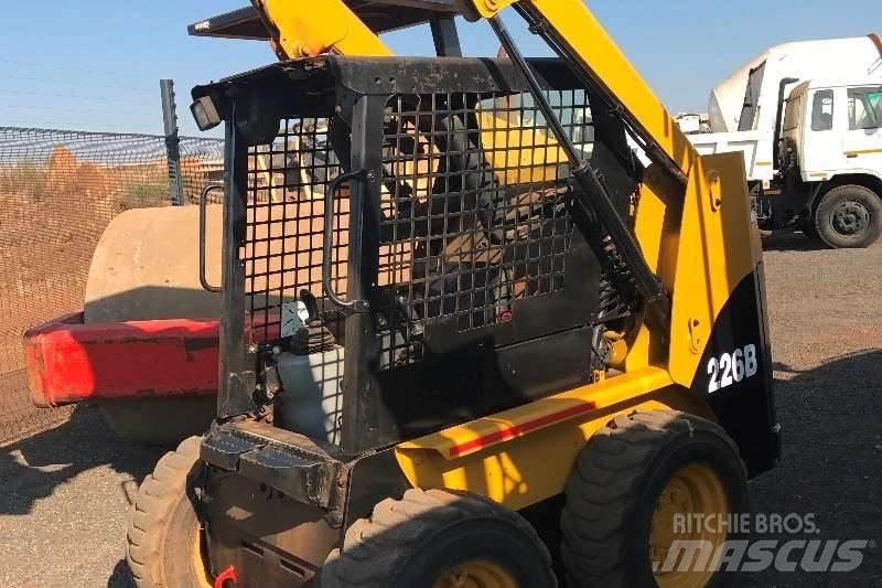 CAT 226B Egyéb