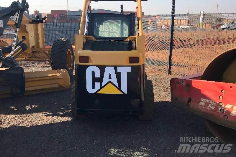 CAT 226B Egyéb