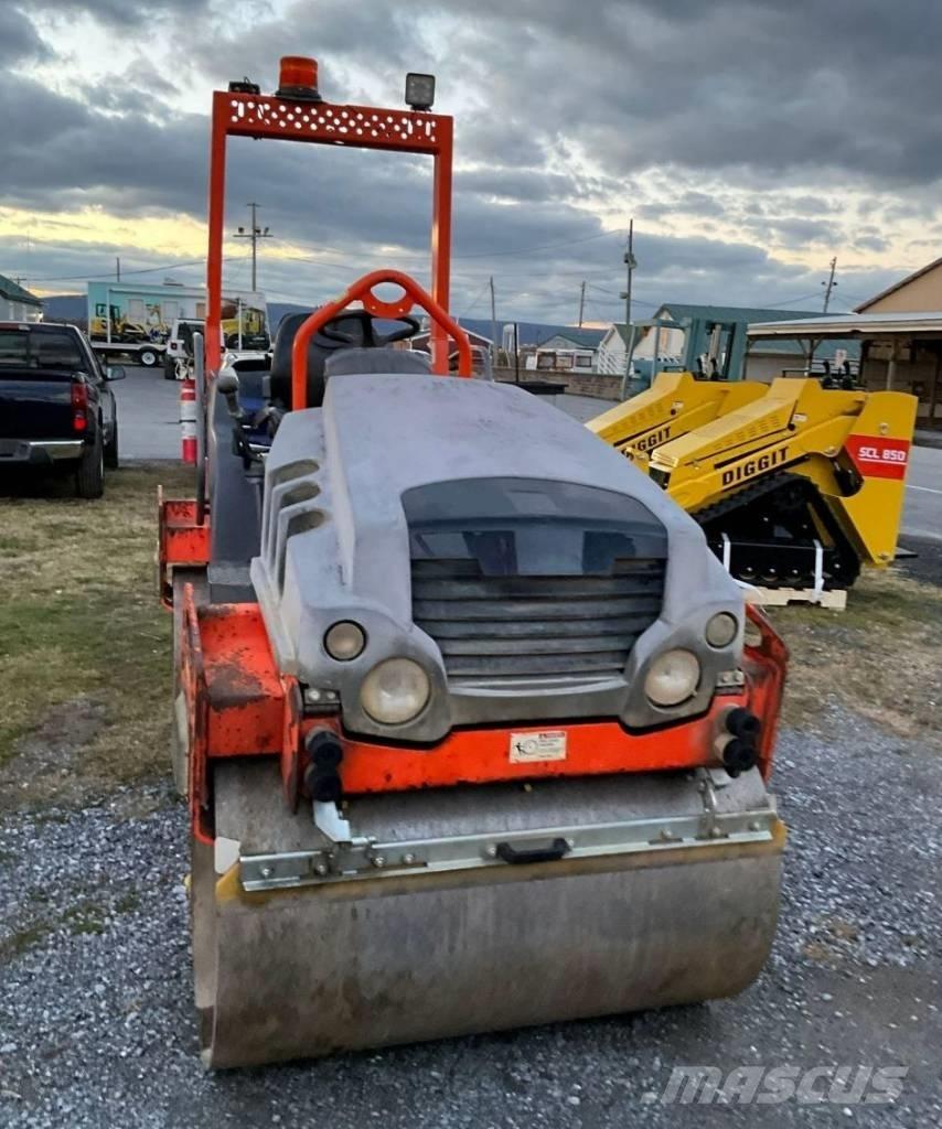 Hamm HD 12 VV Ikerdobos hengerek