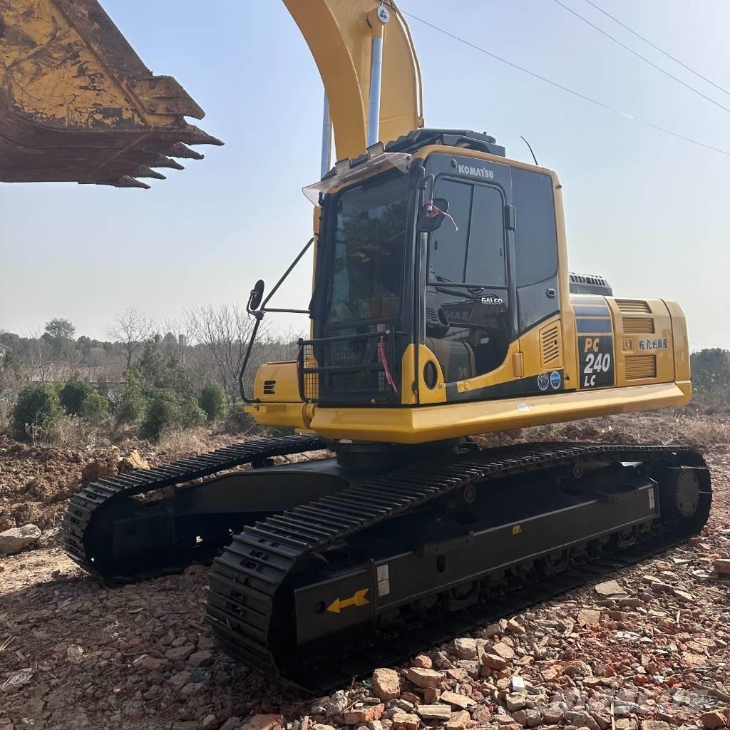 Komatsu PC 240 Lánctalpas kotrók