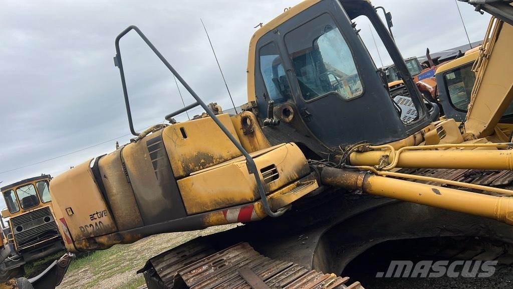 Komatsu PC 240 NLC Hűtők