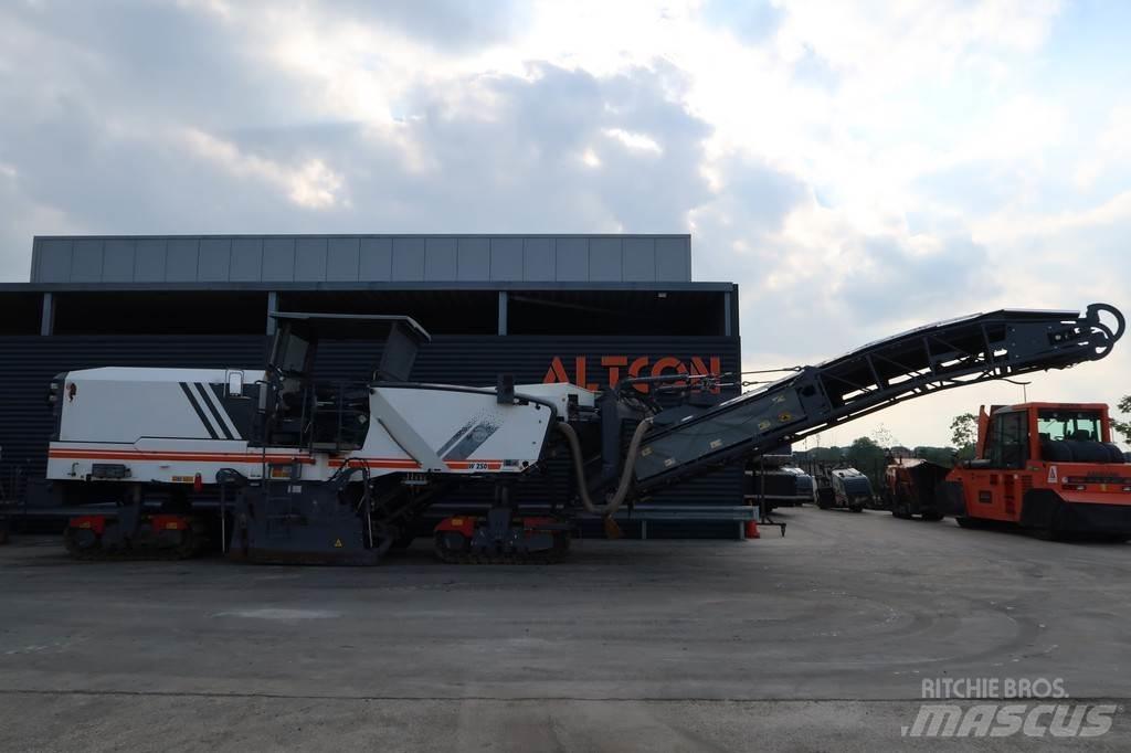 Wirtgen W 250 Aszfalt marók