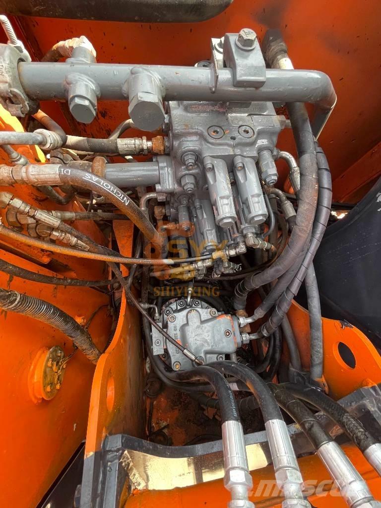 Hitachi ZX 70 Közepes (midi) kotrók 7 t - 12 t