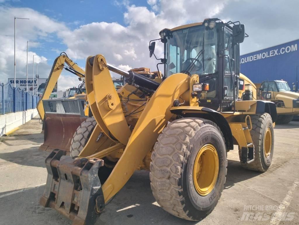 CAT 938 M Gumikerekes homlokrakodók