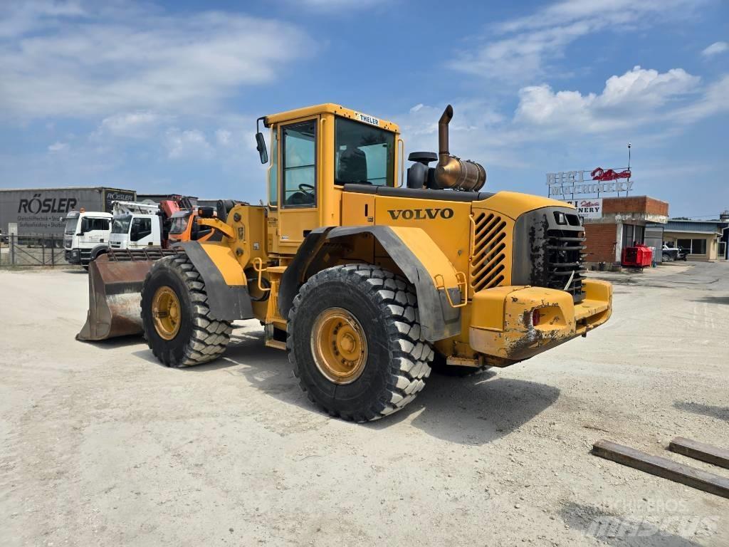 Volvo L 120 E Gumikerekes homlokrakodók