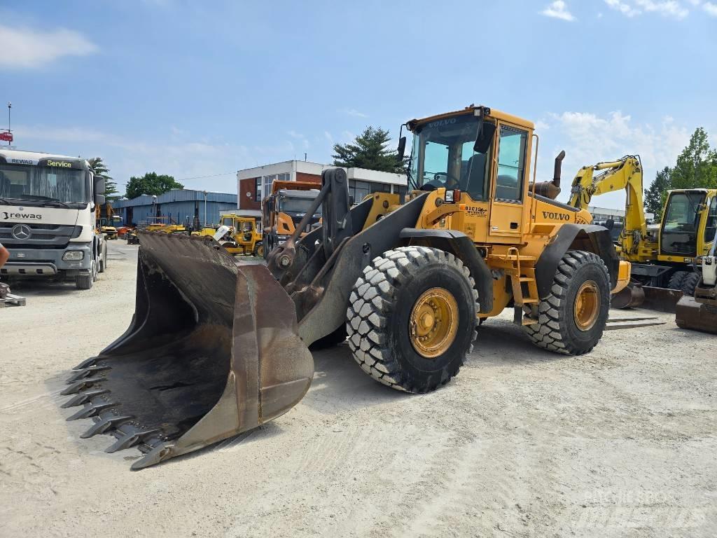 Volvo L 120 E Gumikerekes homlokrakodók