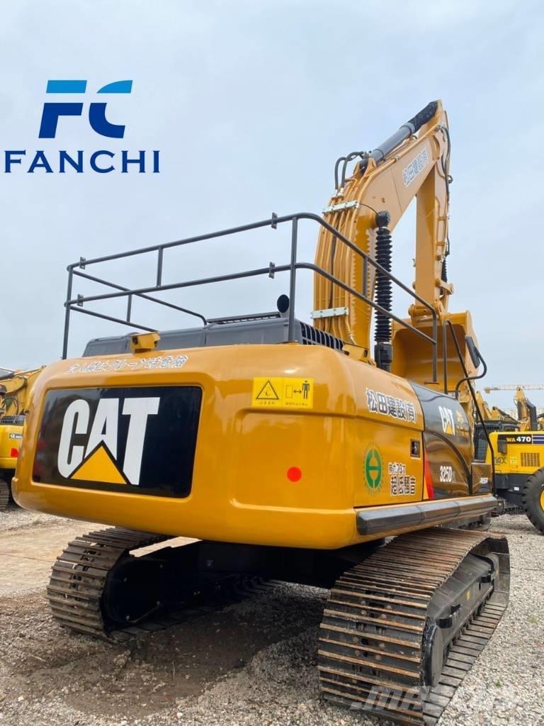 CAT 325D2L Lánctalpas kotrók