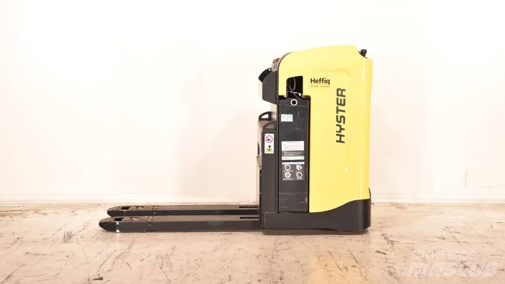 Hyster RP2.0N Vezetőállásos alacsony emelőkocsi