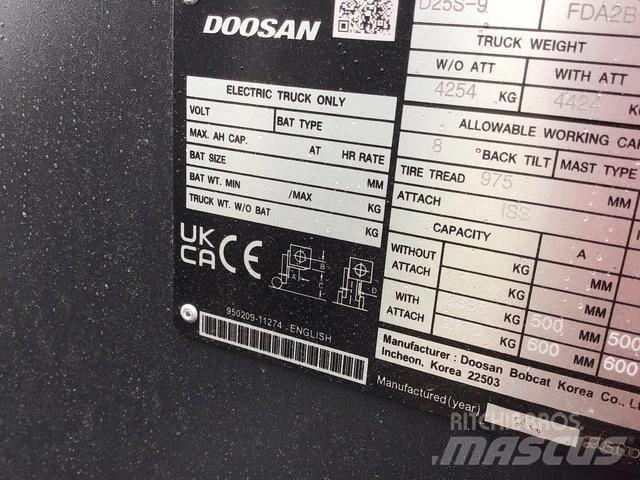 Doosan D25S-9 Dízel targoncák