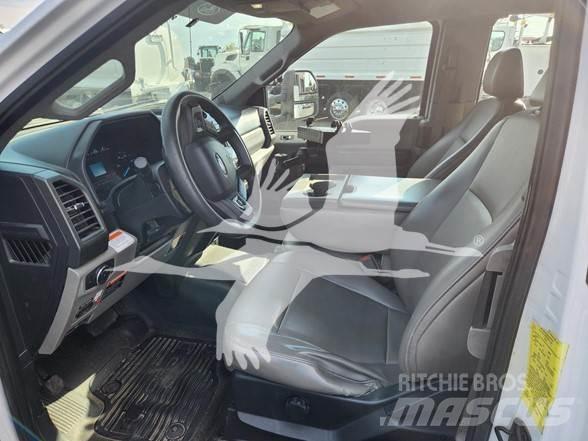 Ford F550 Építőipar - Egyebek