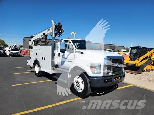 Ford F750 SD Építőipar - Egyebek
