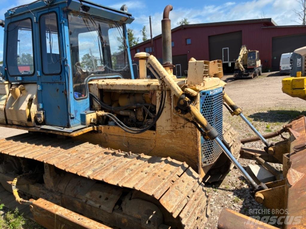 Komatsu D 41 P-3 lánctalpas dózerek